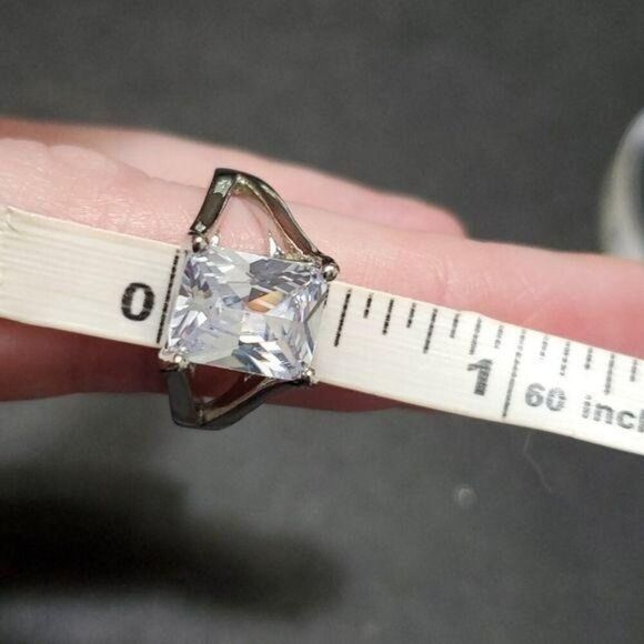 ***Final Sale*** Silver tone large rhinestone ring 6-1/4 to 6-1/2 - Picture 7 of 9